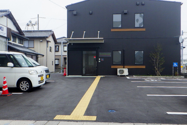 民間舗装 : ピーコック (米子市熊党)